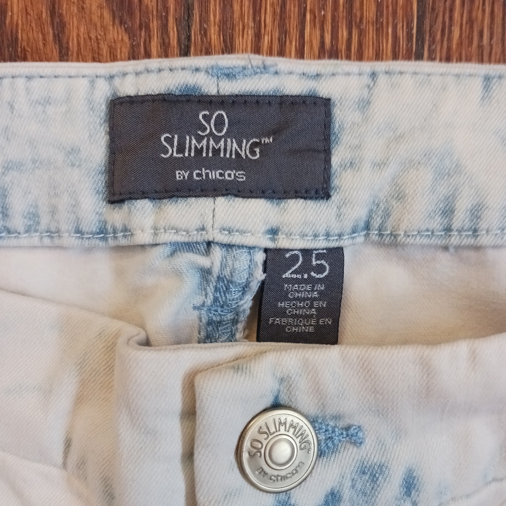 NWT CHICO'S *So Slimming * Jeggings , Sz 2.5 (14- Long) Faded Off-white To Blue - Picture 7 of 13